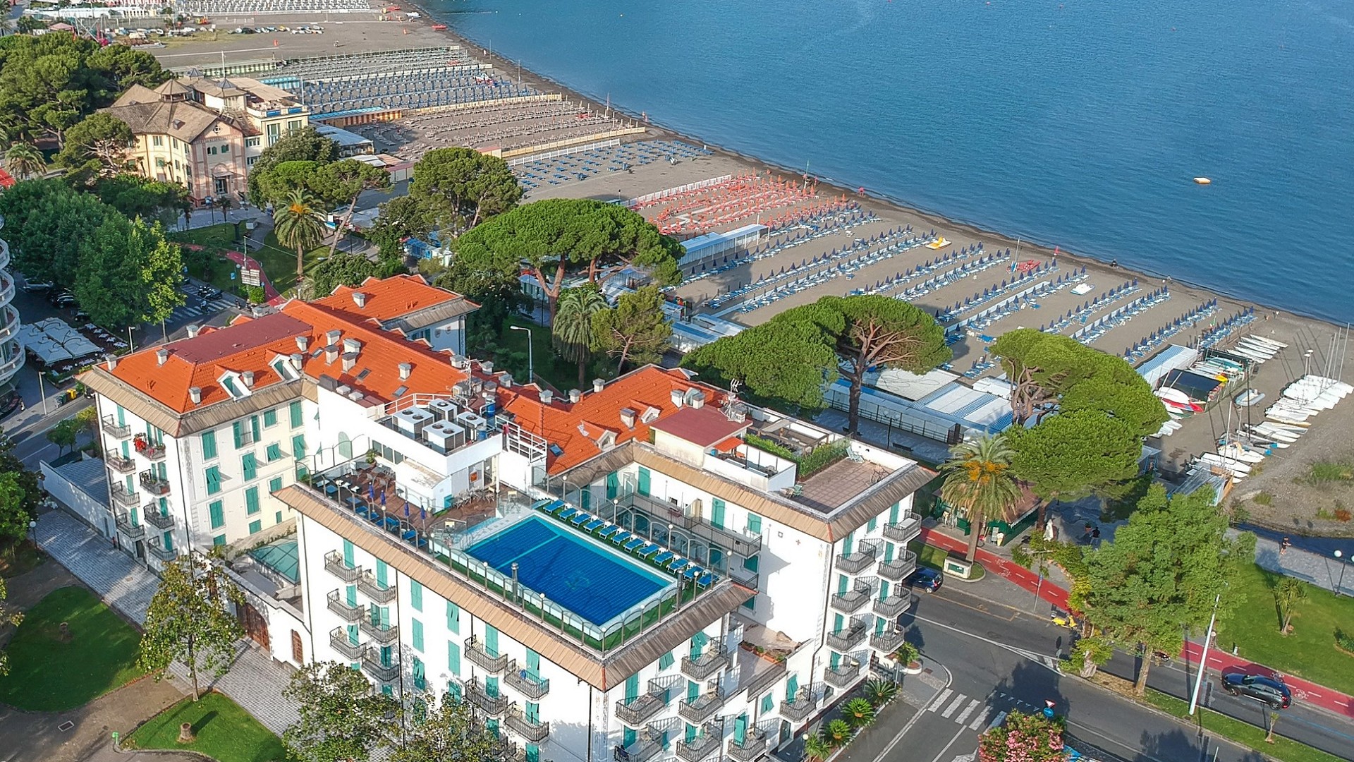 L’Hotel Grande Albergo 4 stelle di Sestri Levante Vi da il Benvenuto!